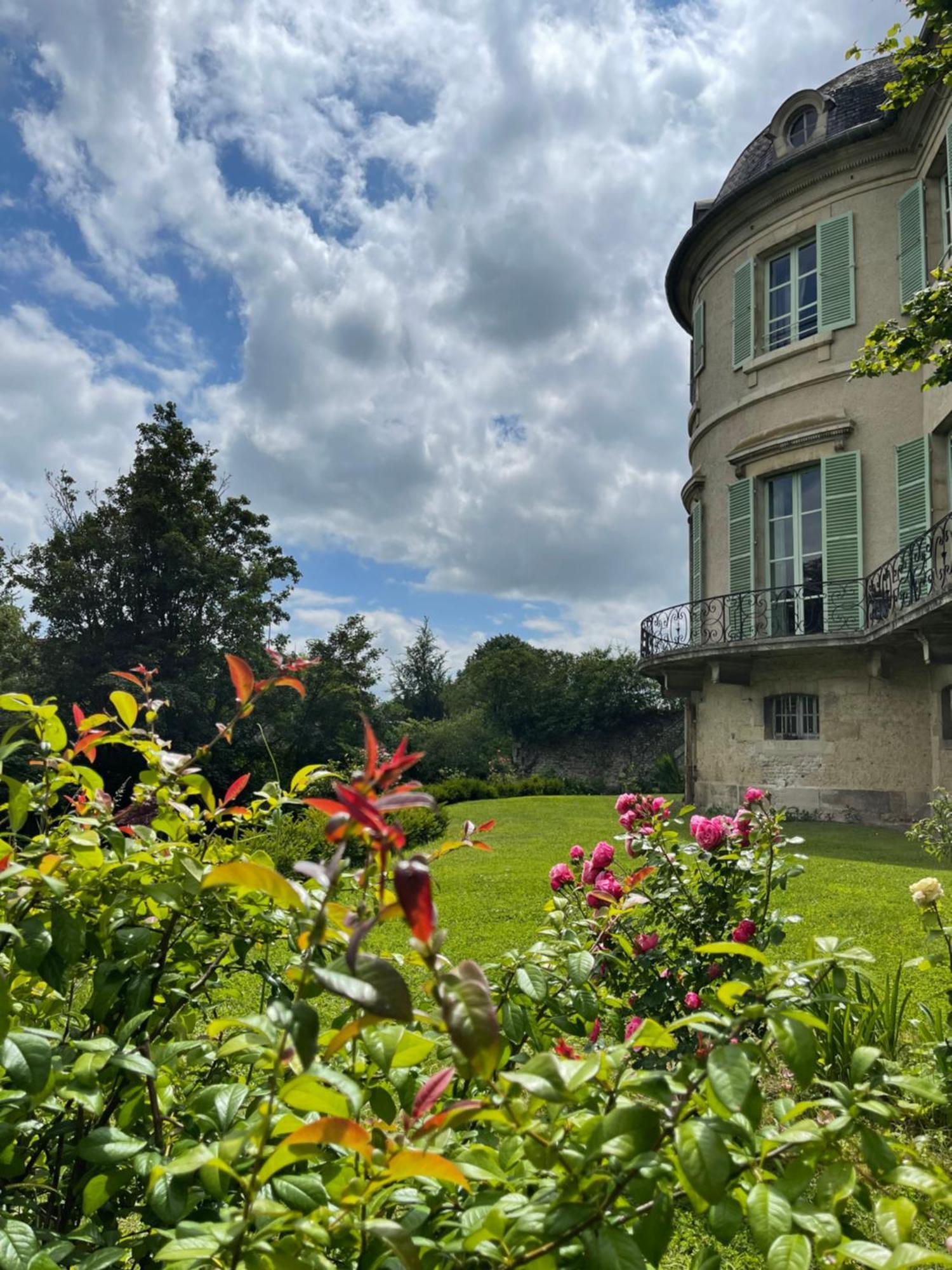 Castel Saint-Leonard Bed & Breakfast Falaise  Bagian luar foto
